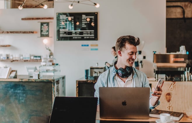 The Best Podcasts to Listen to if You Run a Restaurant