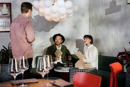 7 Customer Experience Strategies to Boost Restaurant Efficiency