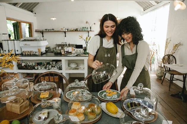 How to Create an Employee Incentive Program at Your Restaurant