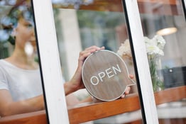 Best Hiring Software for Restaurants: Everything You Need to Know