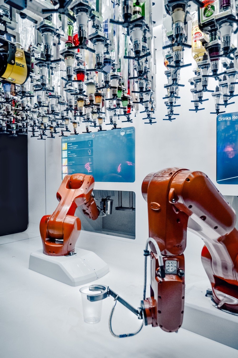 14 Restaurants Leading the Way on Automation & Robotics