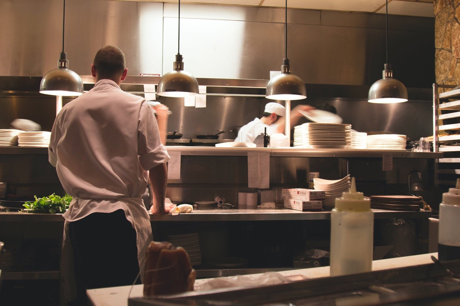 Back of House vs. Front of House in a Restaurant: Understand the Difference