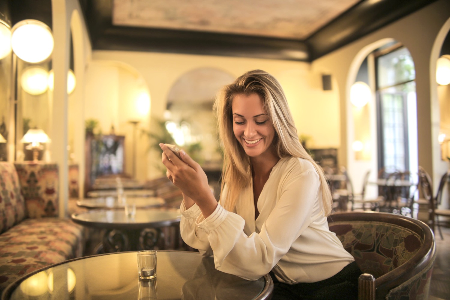How to Use Text Message Marketing to Boost Restaurant Profits