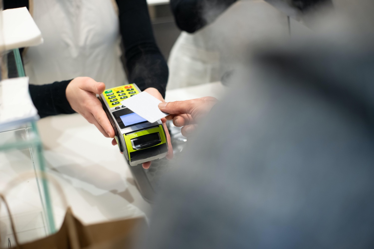 Should Your Restaurant Adopt a Handheld Point-of-Sale?